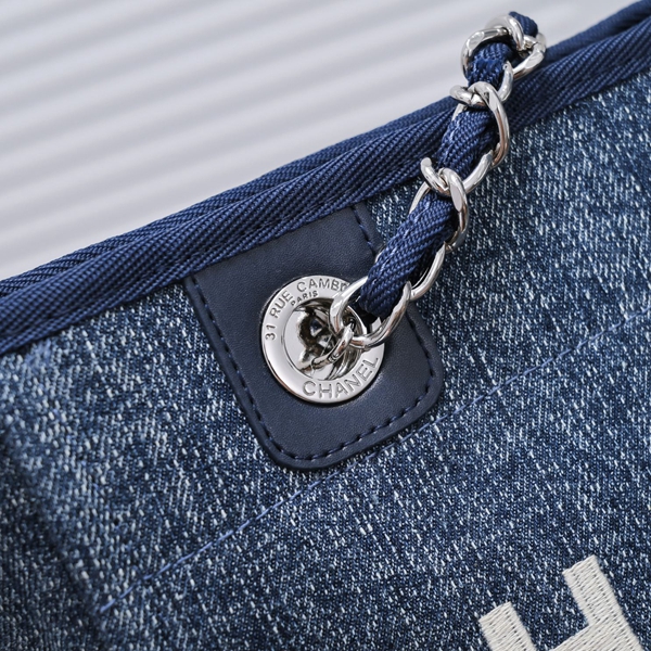 シャネルバッグ角部分ディテール